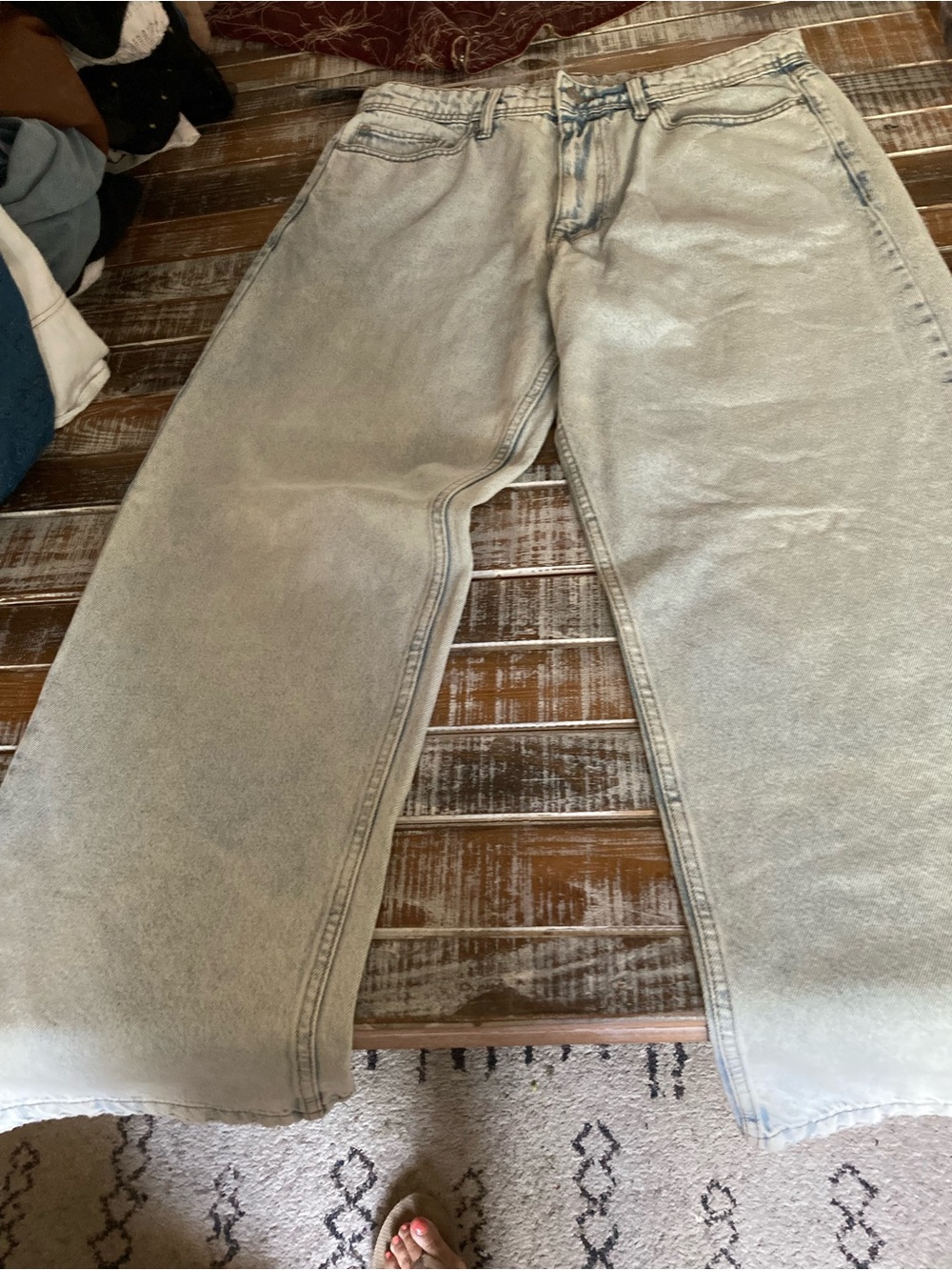 Original Use Men's Faded Light Gray Bootcut Jeans